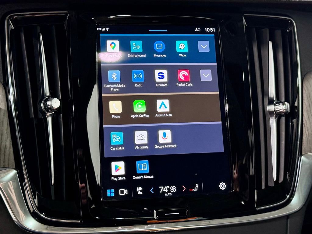 Used 2023 Volvo S90 B6 Plus image 16