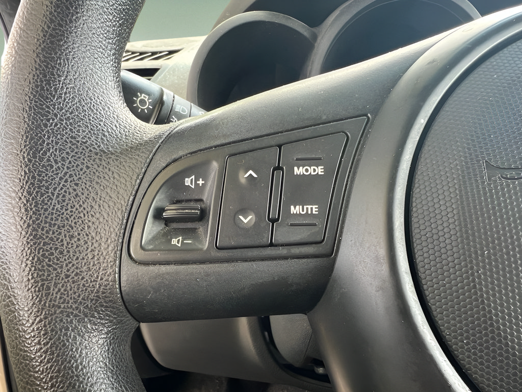 Used 2012 Kia Soul FWD image 19