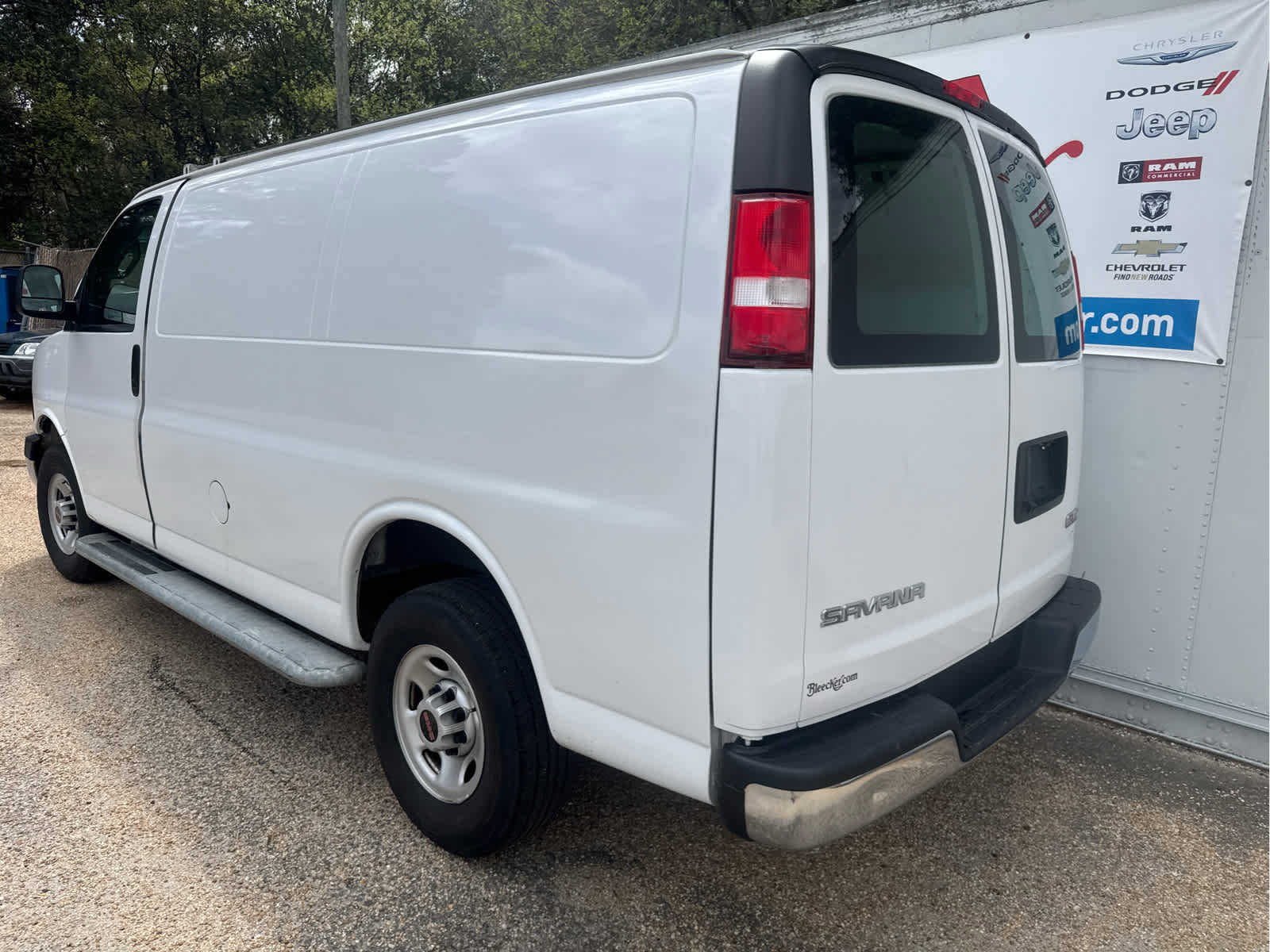 Used 2023 GMC Savana 2500 w/ Driver Convenience Package RWD image 7