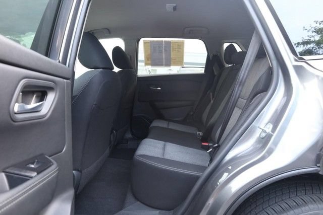 Certified 2025 Nissan Rogue SV FWD image 20