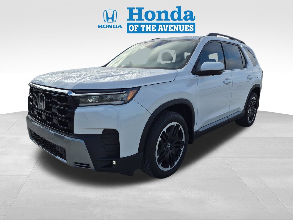New 2026 Honda Pilot Touring image 3