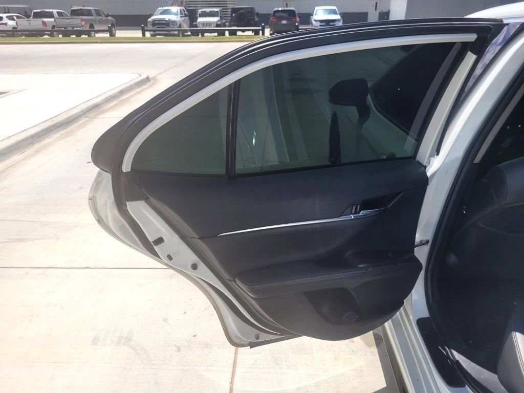 Used 2021 Toyota Camry XSE image 14