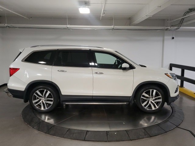 Used 2016 Honda Pilot Elite image 9