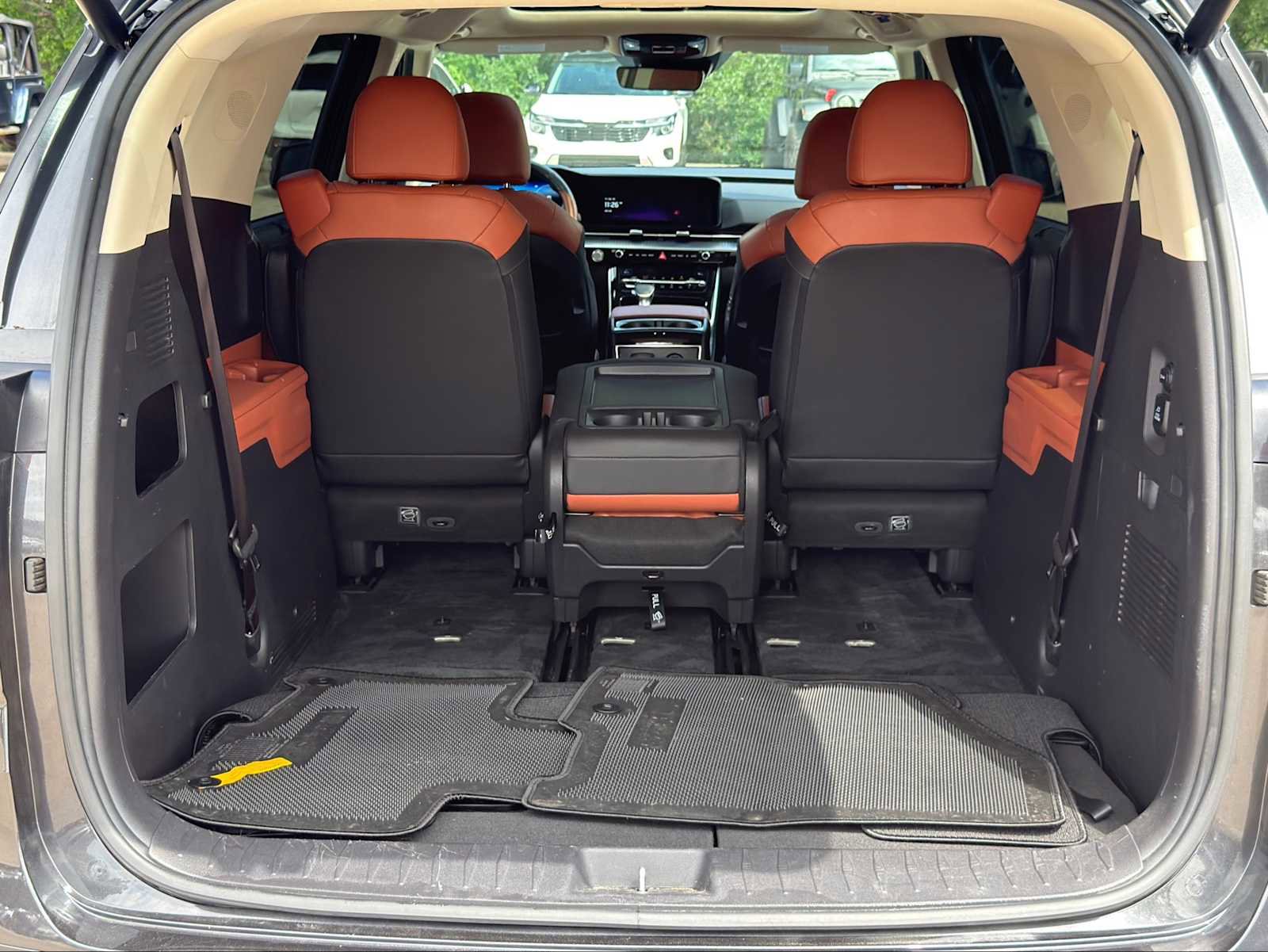 Used 2024 Kia Carnival SX Prestige FWD image 7