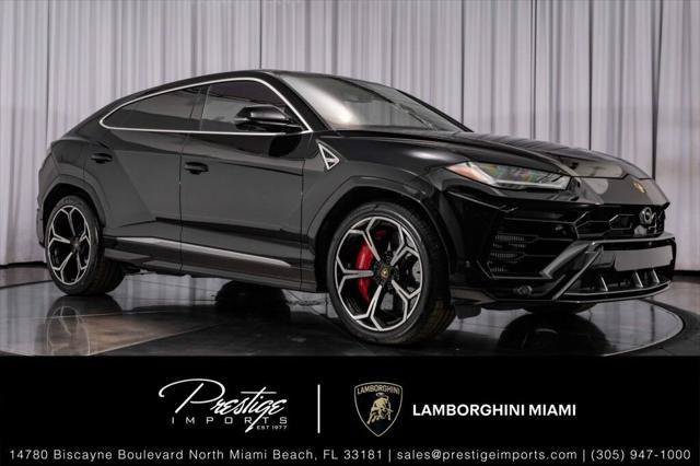 Used 2021 Lamborghini Urus AWD/4WD image 2