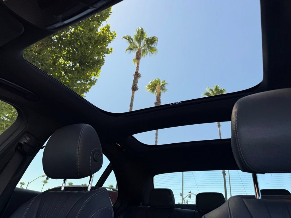 Used 2021 Mercedes-Benz E 350 Sedan image 2