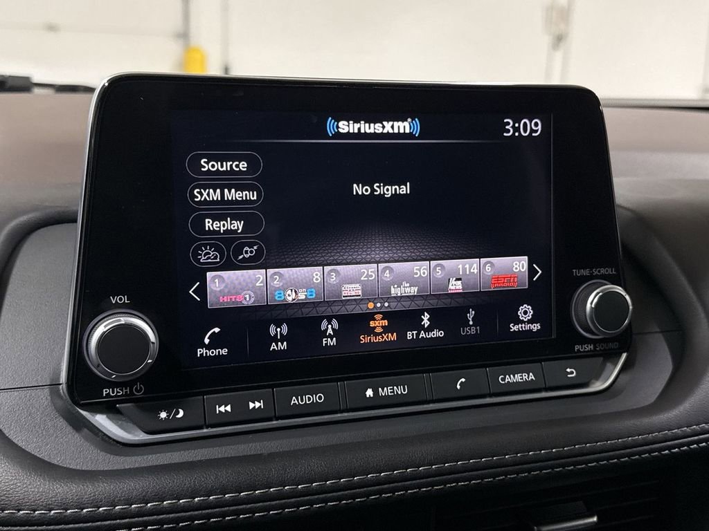 Used 2023 Nissan Rogue S FWD image 14