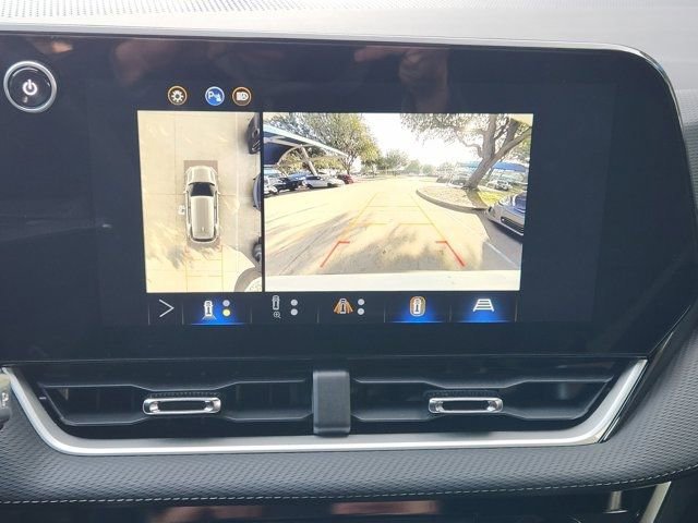 Used 2025 Chevrolet Equinox LT w/ Safety and Technology Package image 6