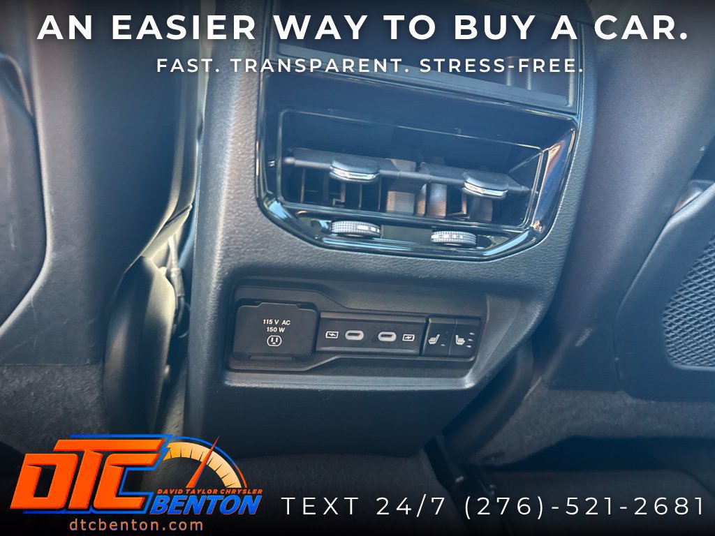 Used 2026 Jeep Grand Cherokee Limited w/ Limited Altitude Package AWD/4WD image 25