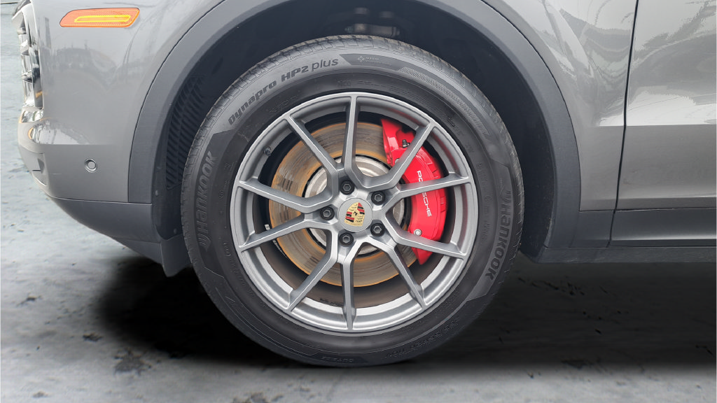 Used 2024 Porsche Cayenne S AWD/4WD image 28