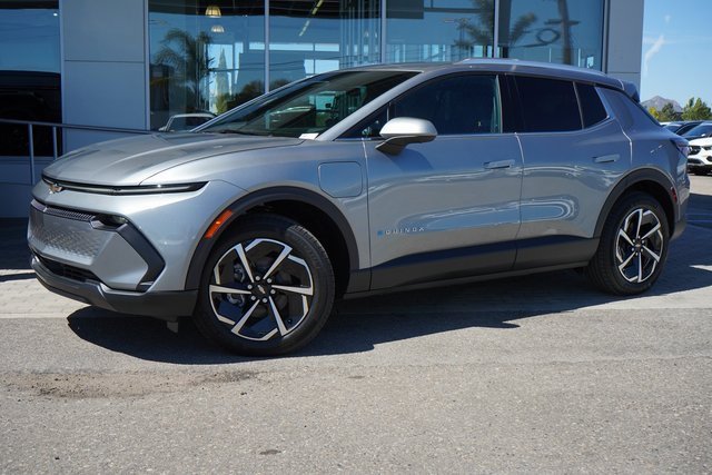 New 2026 Chevrolet Equinox EV LT image 4