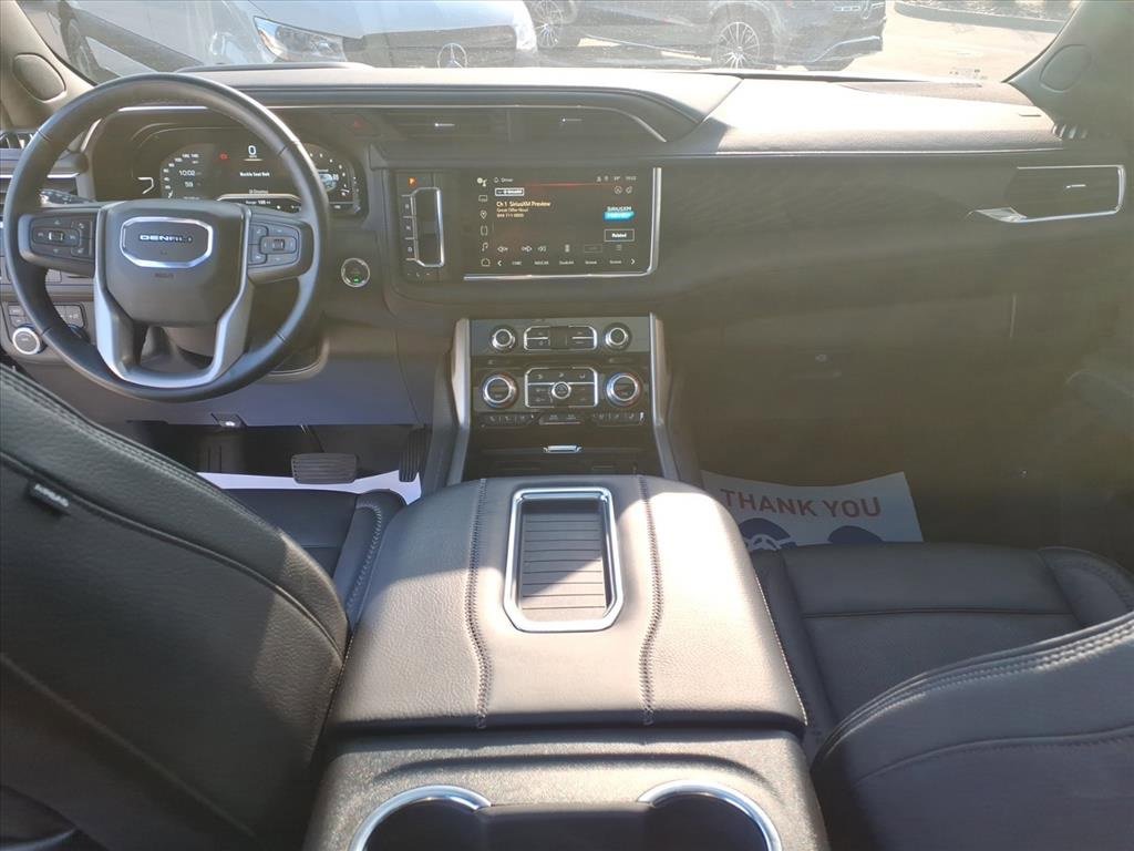 Used 2023 GMC Yukon Denali w/ LPO, Floor Liner Package image 29