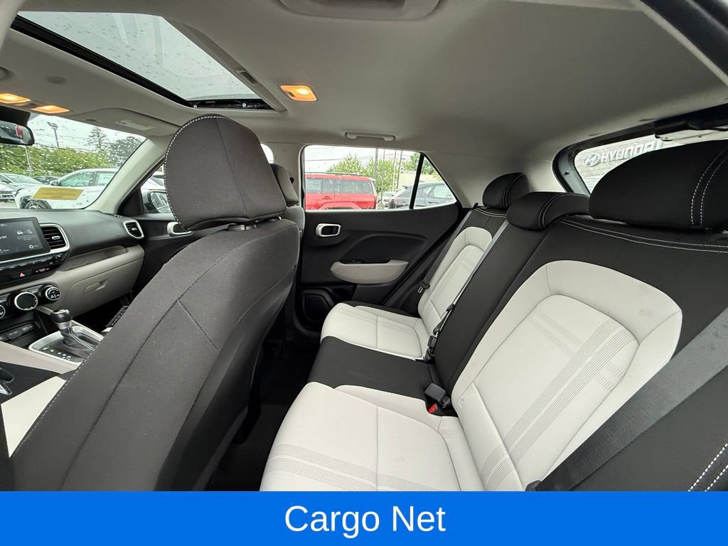 Used 2022 Hyundai Venue SEL w/ Cargo Package FWD image 19