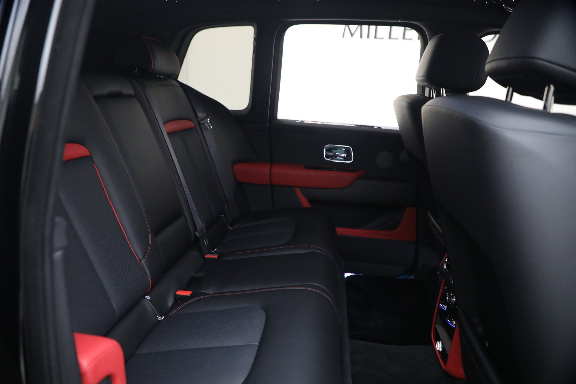 New 2026 Rolls-Royce Cullinan image 21