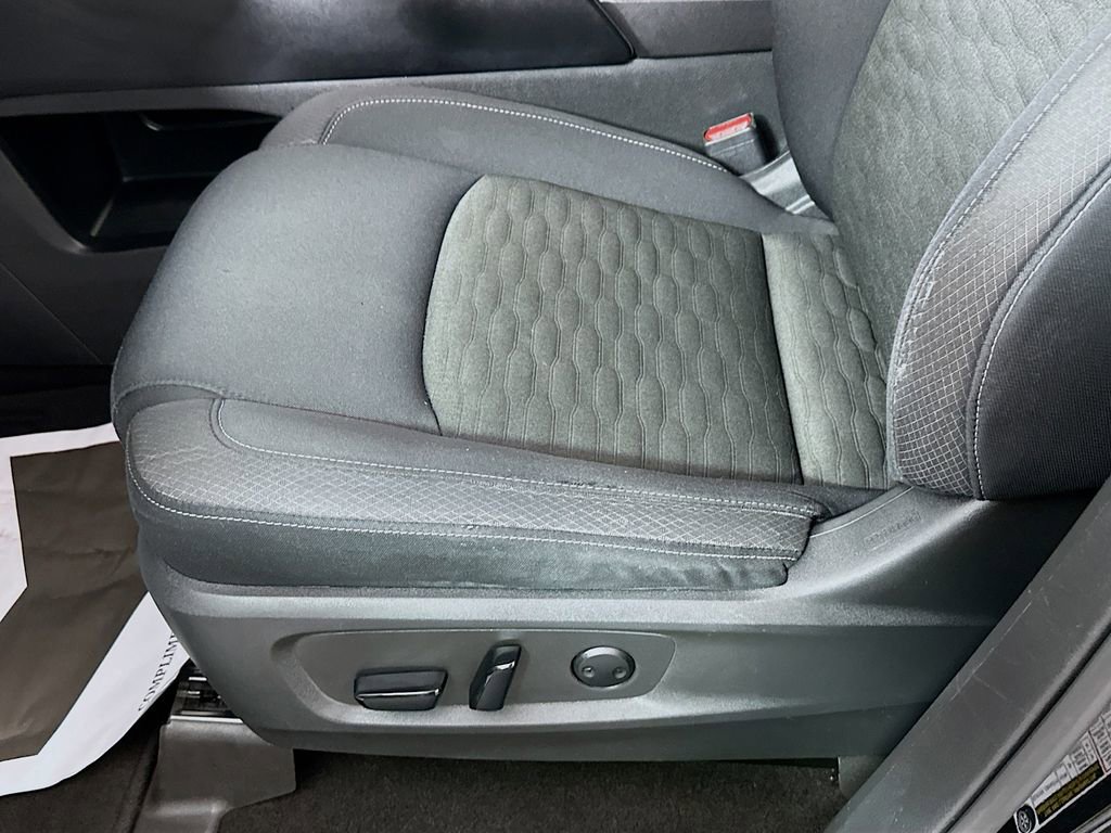 Used 2022 Nissan Pathfinder SV w/ SV Black Package image 19