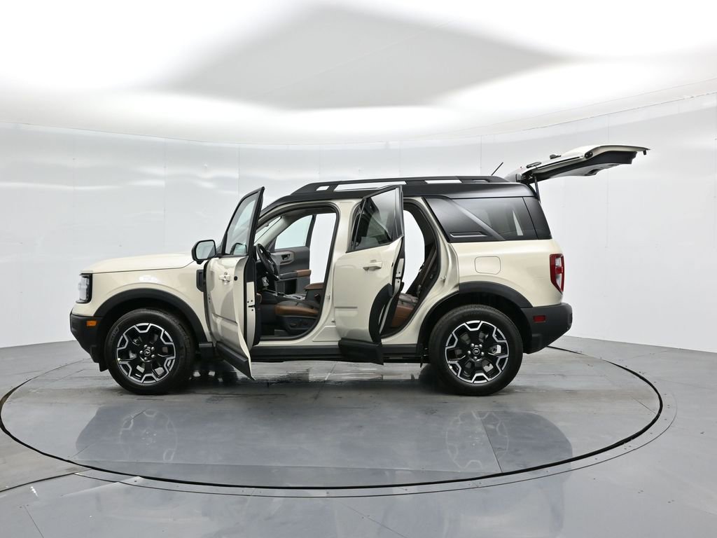 New 2025 Ford Bronco Sport Outer Banks image 38