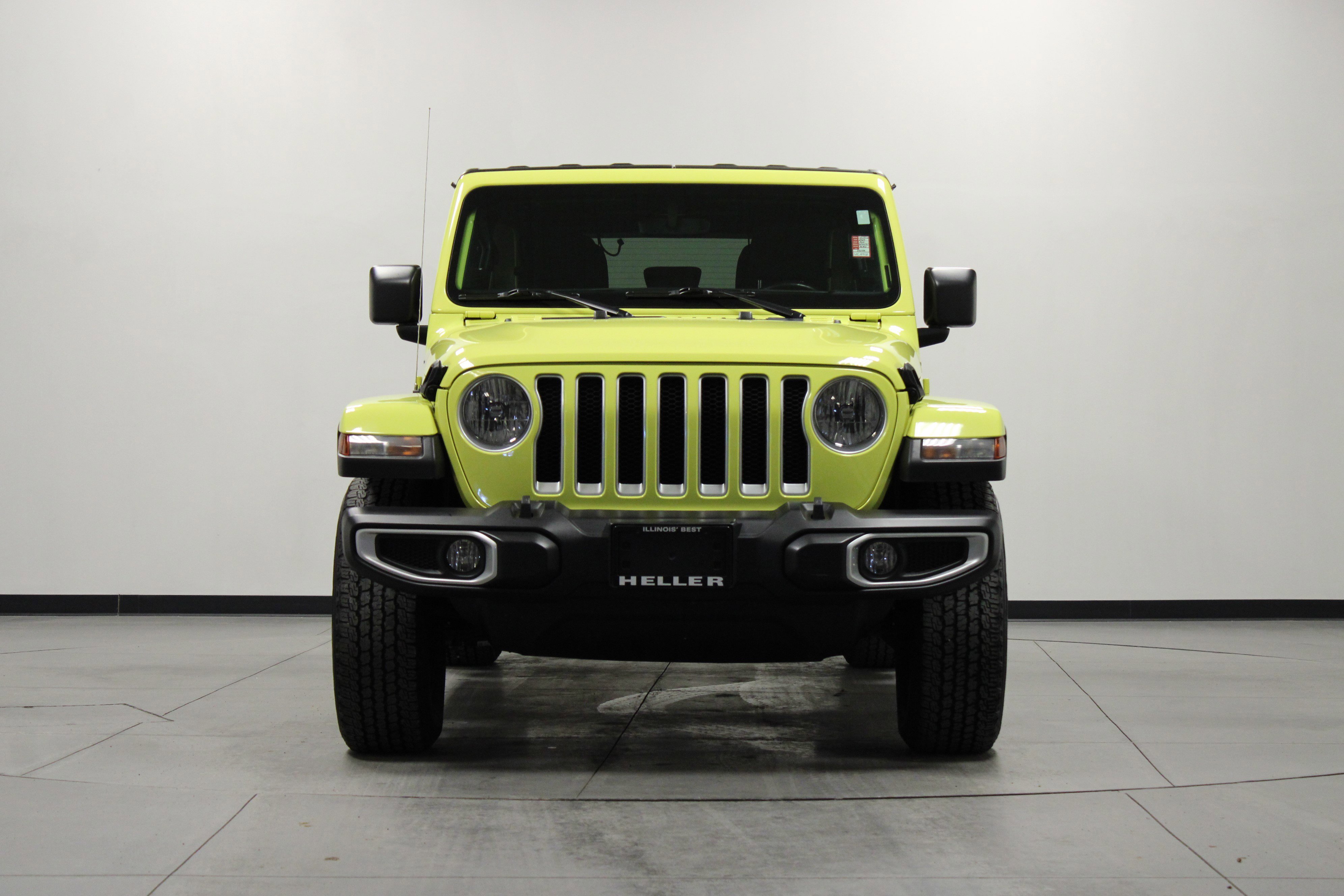 Used 2023 Jeep Wrangler Sahara w/ Cold Weather Group image 9