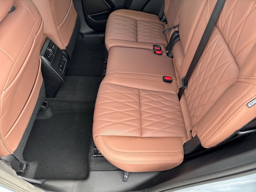 New 2026 Mitsubishi Outlander SEL FWD image 30