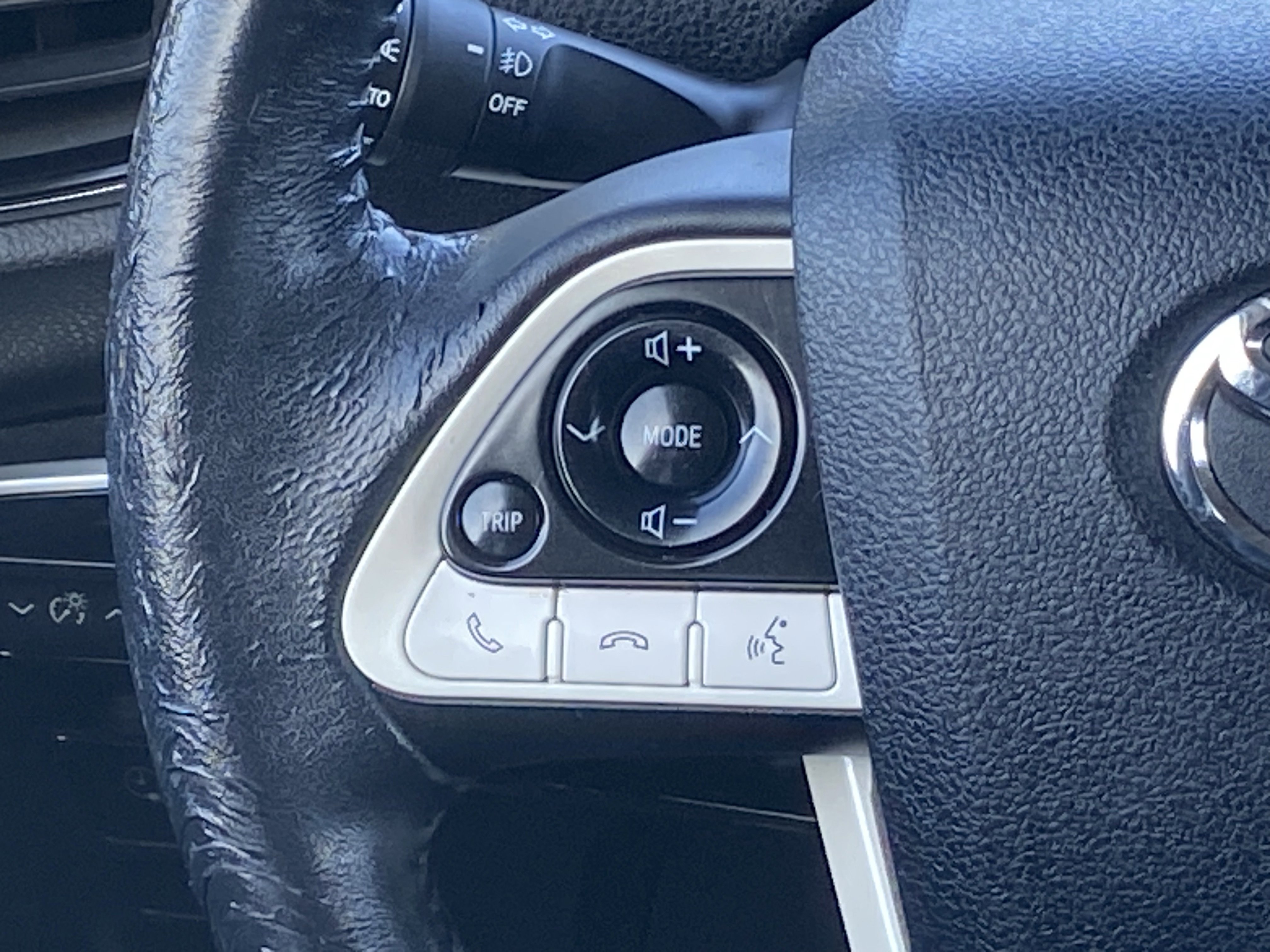 Used 2018 Toyota Prius Prime Advanced FWD image 17