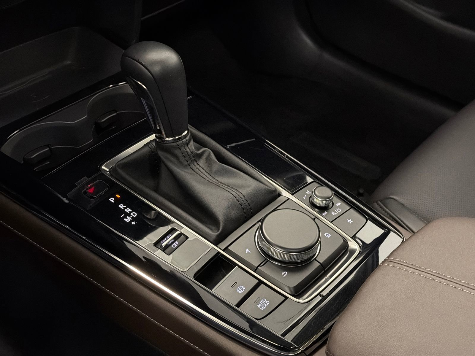 Certified 2025 MAZDA CX-30 2.5 Turbo w/ Premium Package image 29