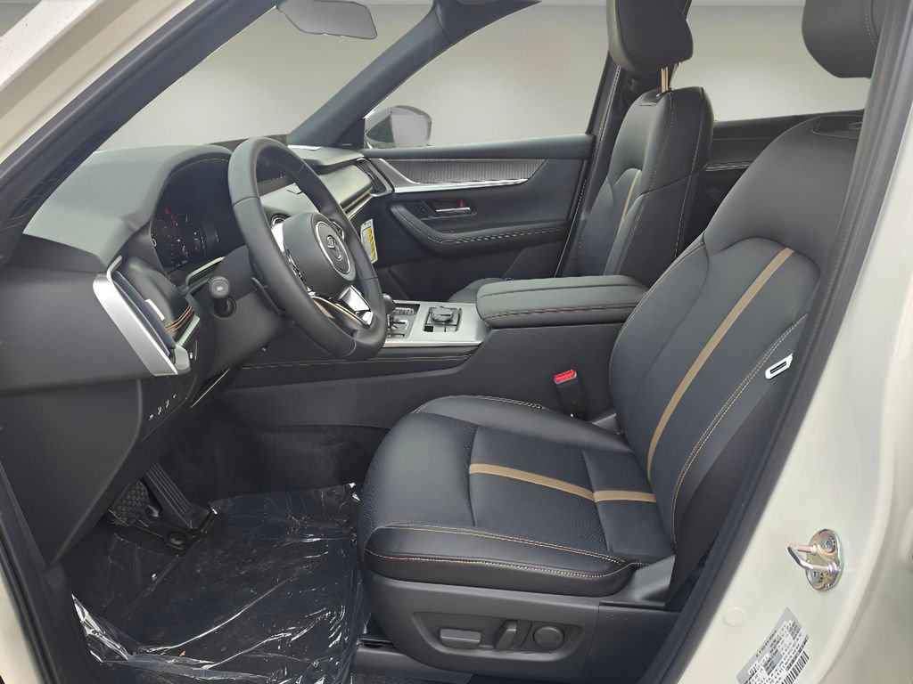 New 2025 MAZDA CX-70 Plug-In Hybrid w/ Premium Plus image 9