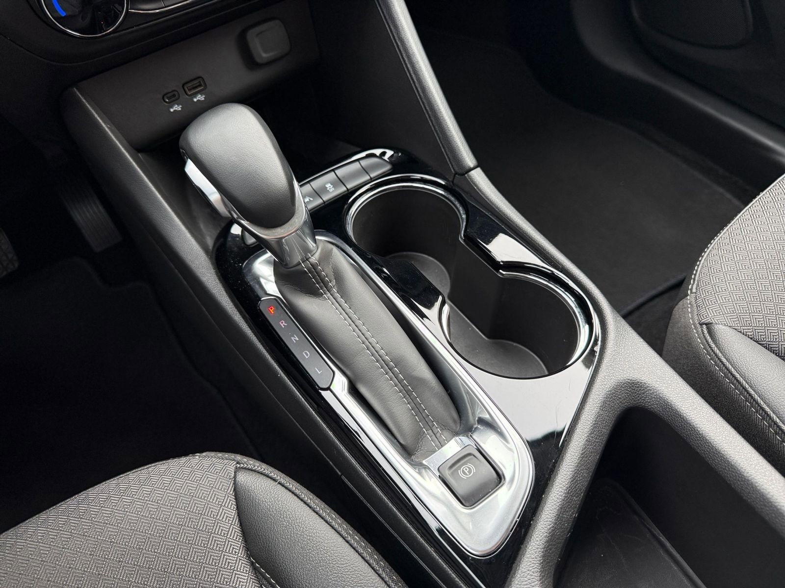 Used 2025 Buick Encore GX Preferred FWD image 41