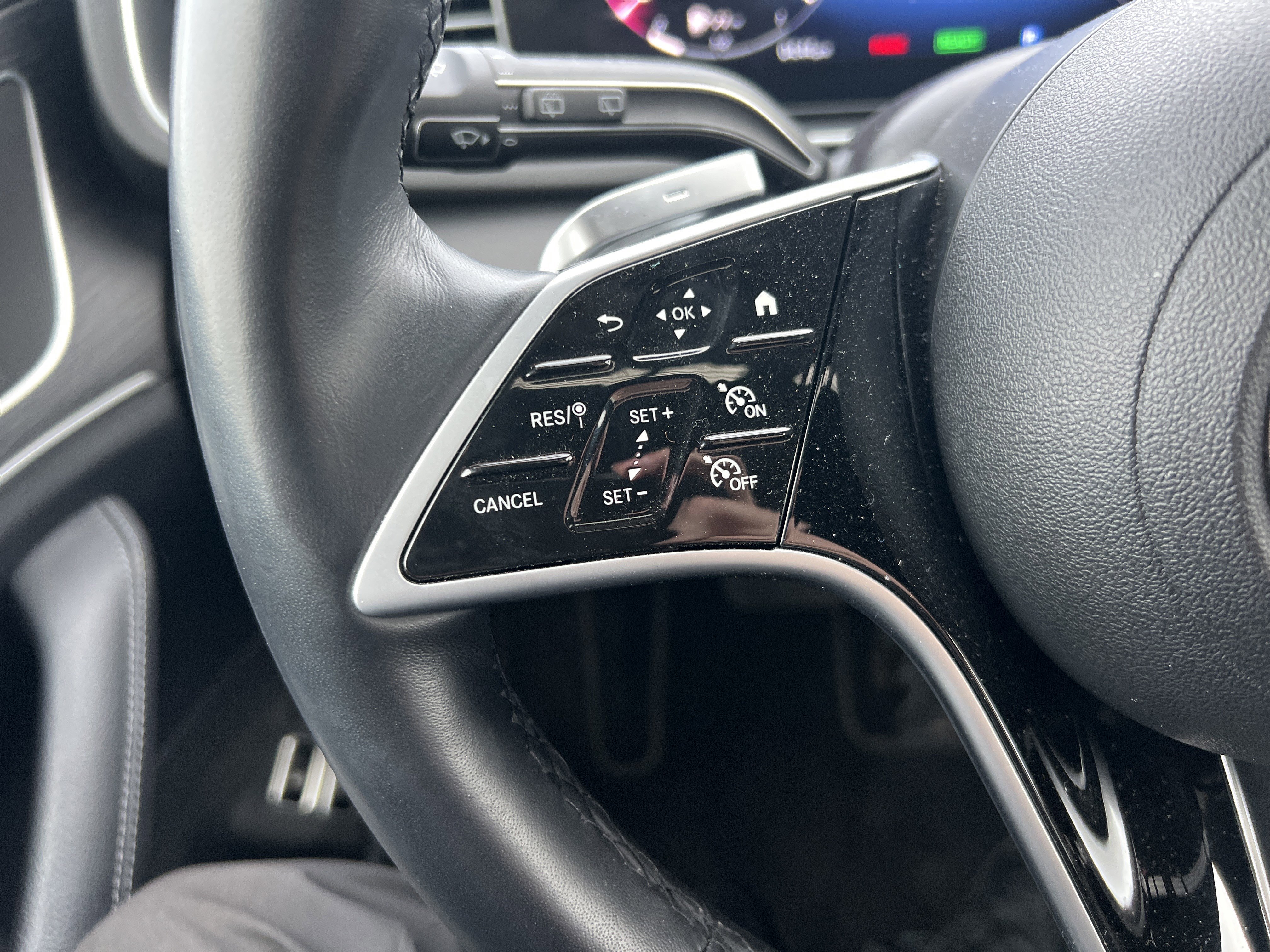 Certified 2024 Mercedes-Benz GLE 450e 4MATIC image 19