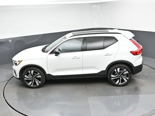 Used 2023 Volvo XC40 B5 Ultimate w/ Protection Package Premier AWD/4WD image 46