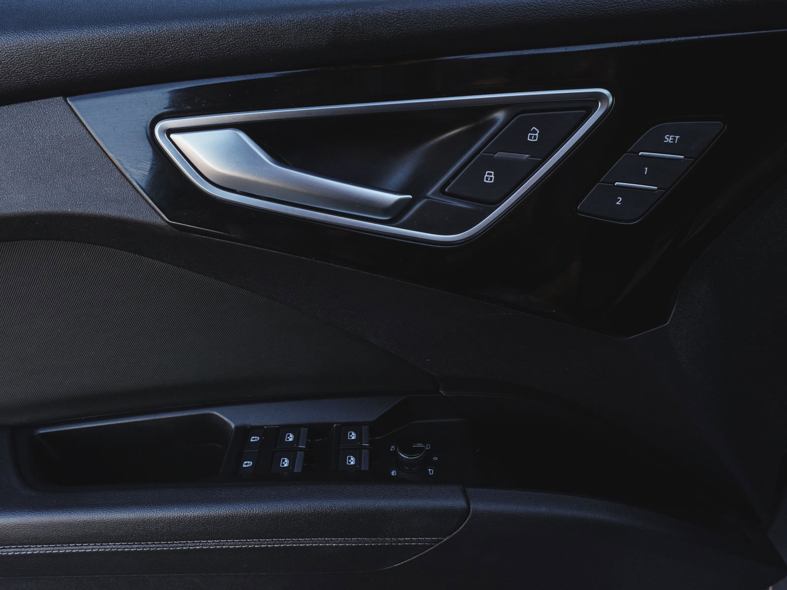 Used 2022 Audi Q4 e-tron Premium Plus image 10