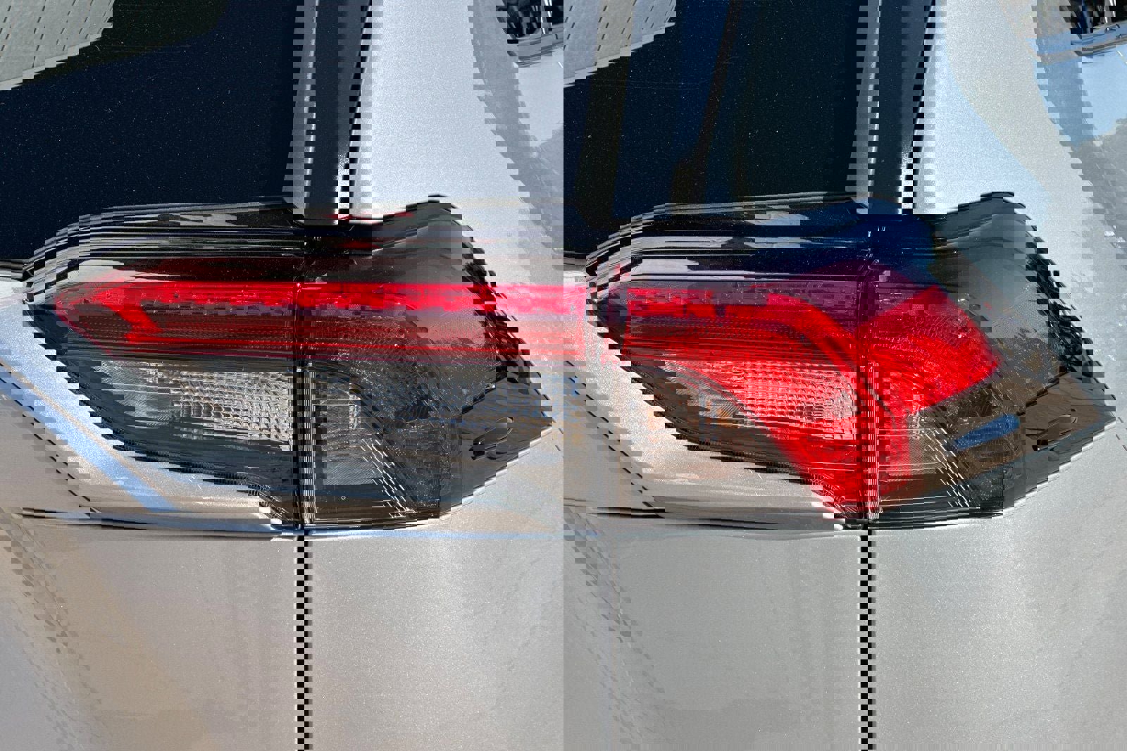 New 2025 Toyota RAV4 XLE image 33