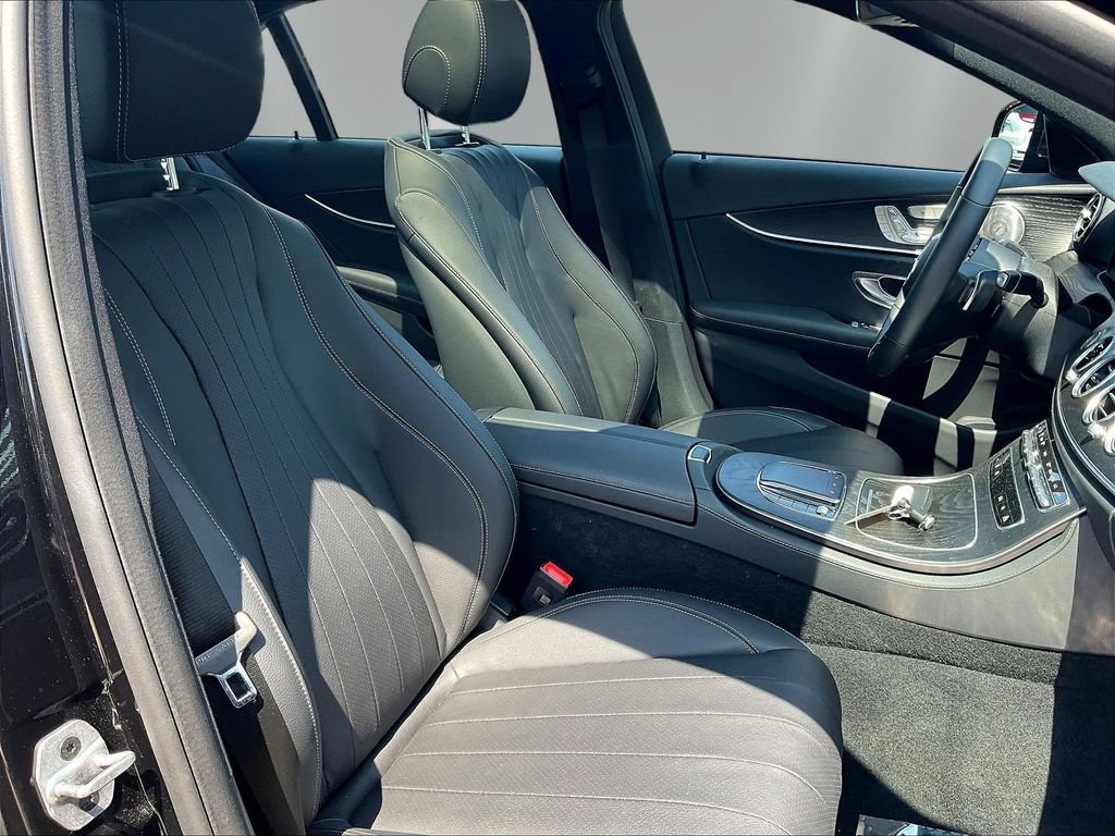 Used 2023 Mercedes-Benz E 450 4MATIC Sedan image 28