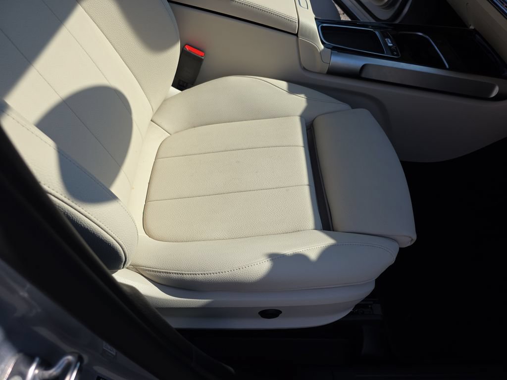 Used 2026 Mercedes-Benz GLB 250 4MATIC image 12