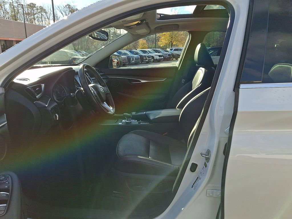 Used 2022 INFINITI QX50 Luxe w/ Cargo Package image 14