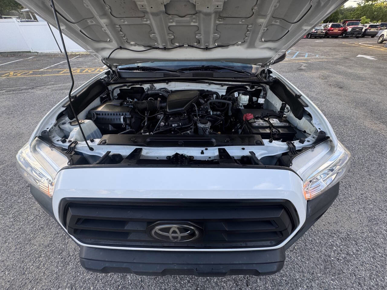 Used 2020 Toyota Tacoma SR image 43