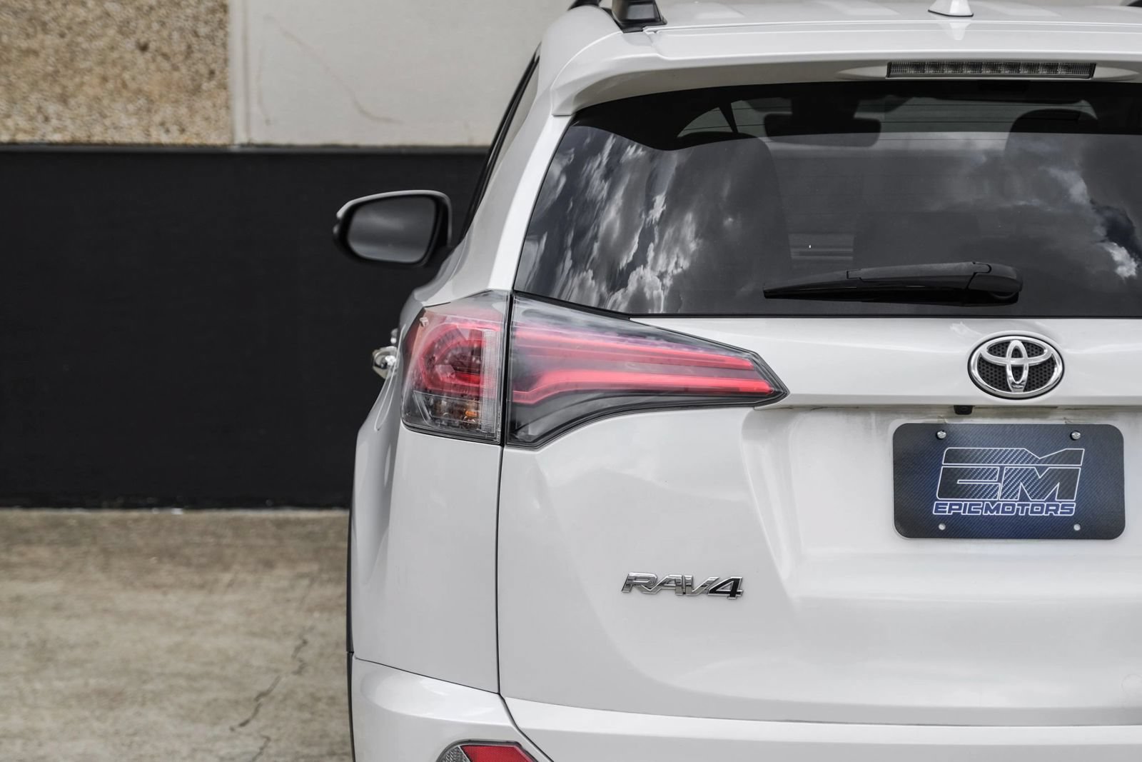 Used 2017 Toyota RAV4 Limited FWD image 49