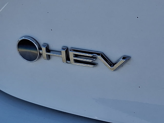 Used 2025 Toyota Camry LE FWD image 29
