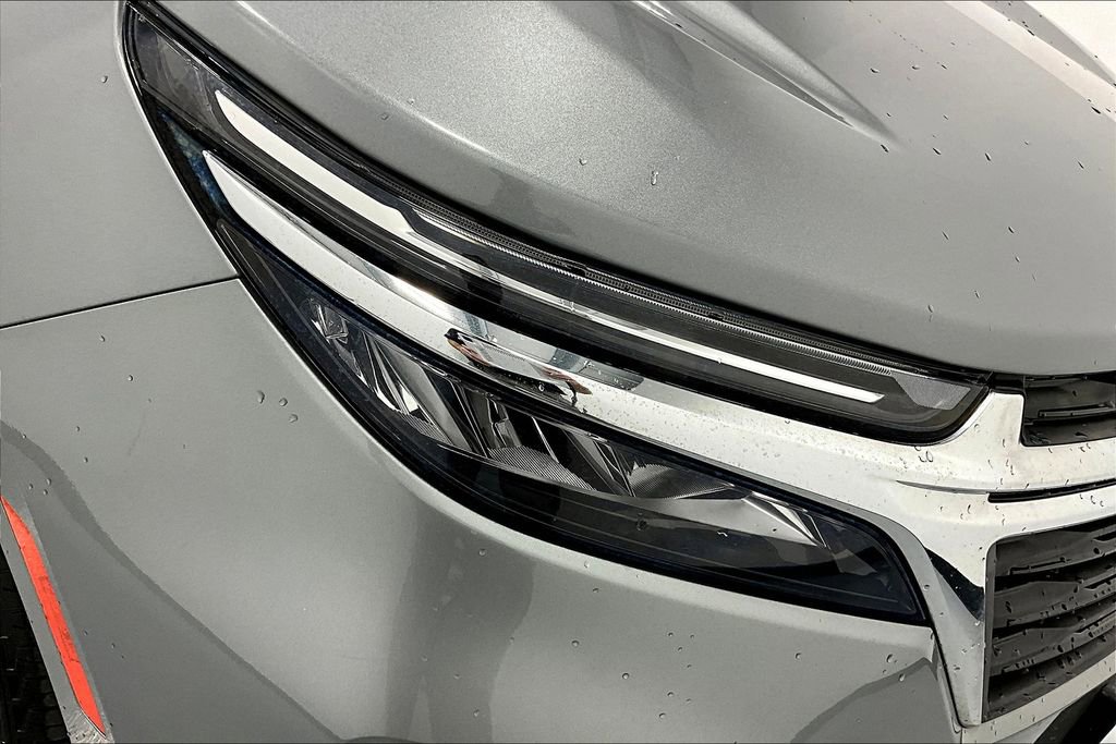 Used 2023 Chevrolet Equinox LT image 37