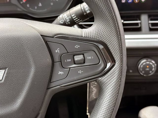 Certified 2024 Chevrolet Trax LS w/ LS Convenience Package FWD image 22