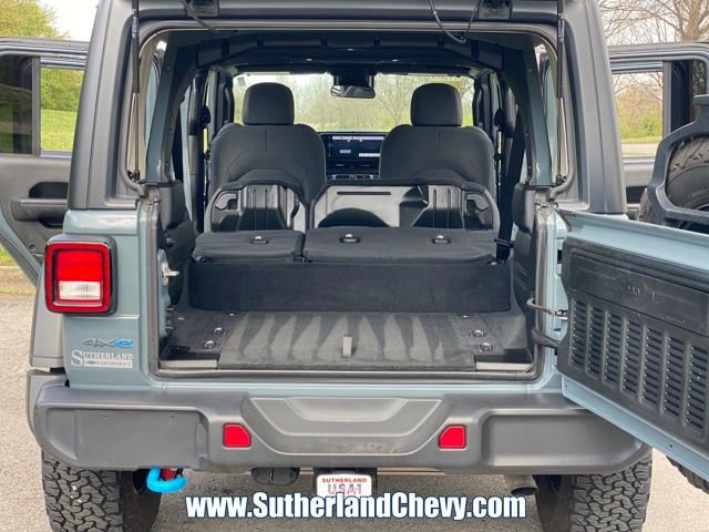 Used 2024 Jeep Wrangler Unlimited AWD/4WD image 46