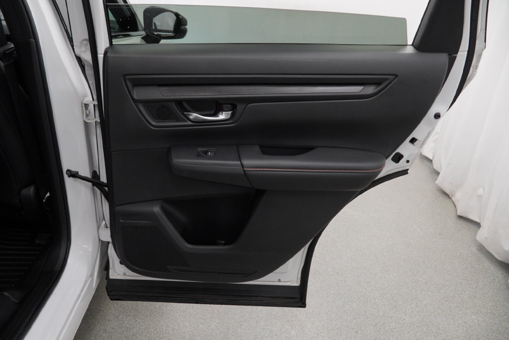 Used 2025 Honda CR-V Sport-L image 42