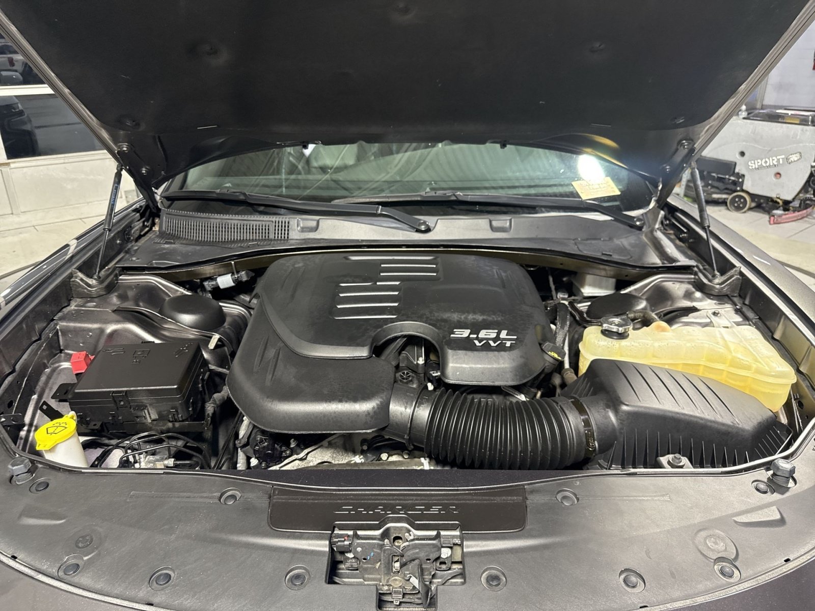 Used 2021 Dodge Charger SXT w/ Leather Interior Group RWD image 28