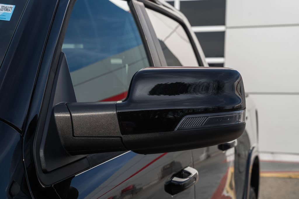 New 2026 RAM 1500 4x4 Crew Cab image 18