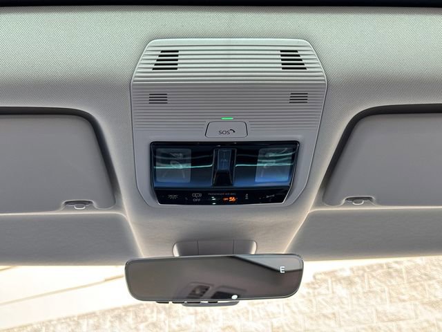 New 2025 Volkswagen ID. Buzz 1st Edition image 35