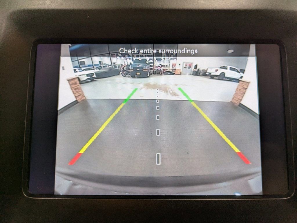 Used 2019 Jeep Cherokee Latitude Plus image 14