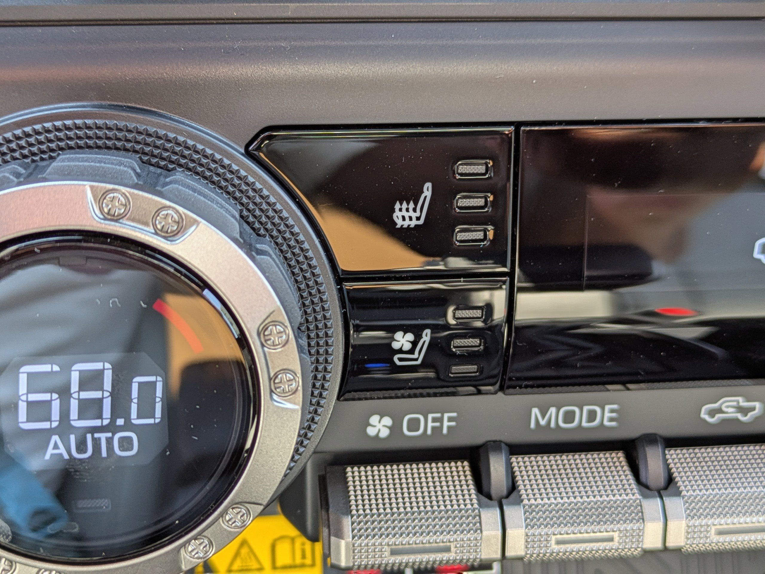 New 2025 Toyota Tacoma Limited image 24