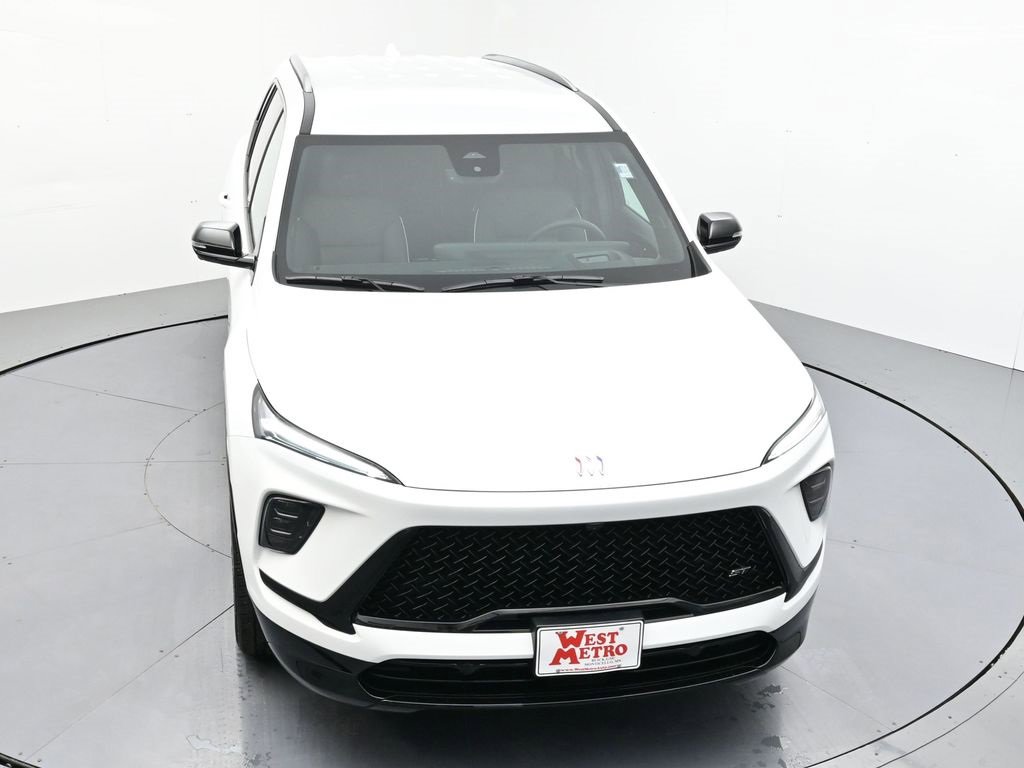 New 2026 Buick Enclave Sport Touring w/ Power Package image 4