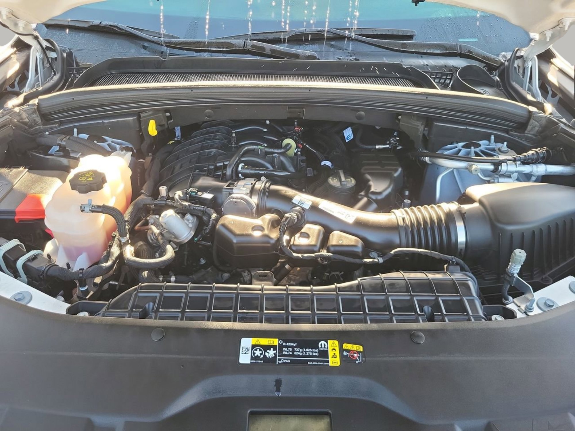 Used 2024 Jeep Grand Cherokee Limited image 10