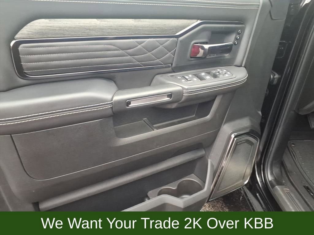 Used 2025 RAM 3500 Limited image 9