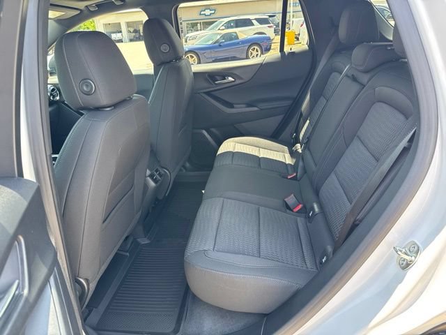 New 2027 Chevrolet Equinox LT w/ LPO, Floor Liner Package AWD/4WD image 21