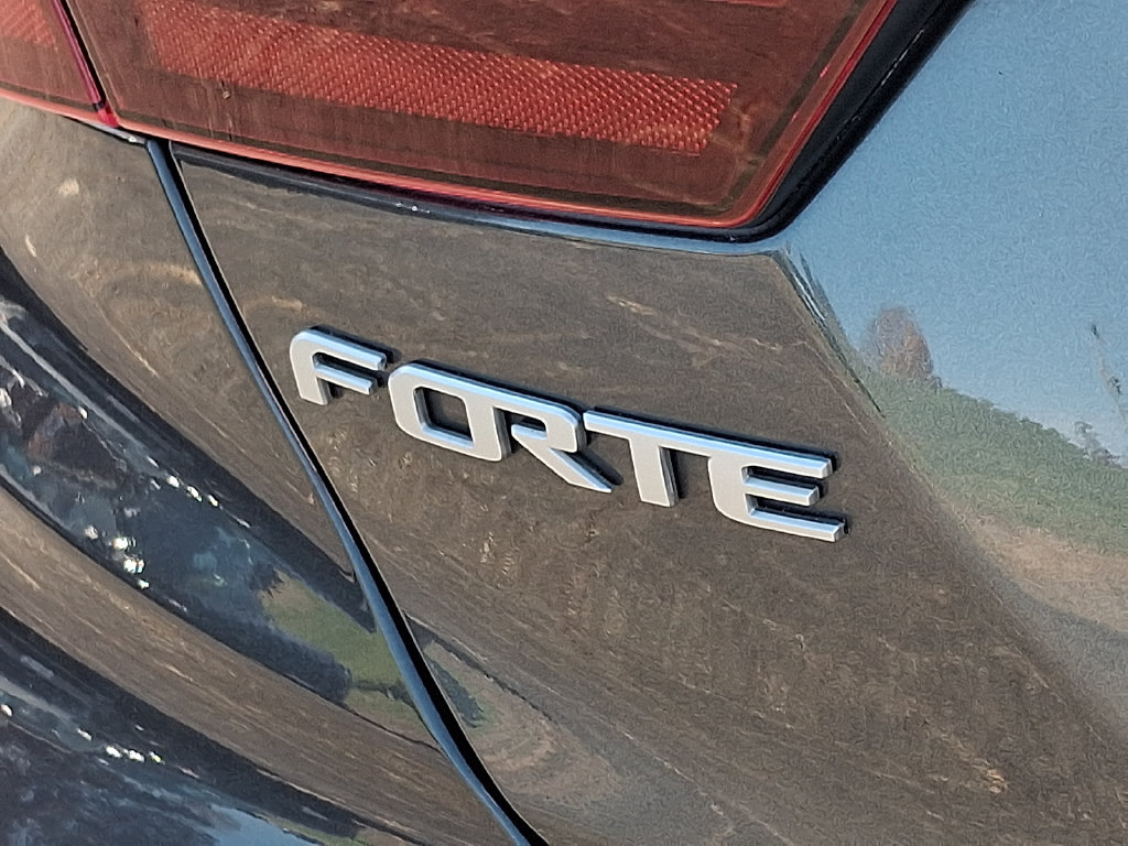 Used 2023 Kia Forte GT w/ GT2 Package FWD image 34